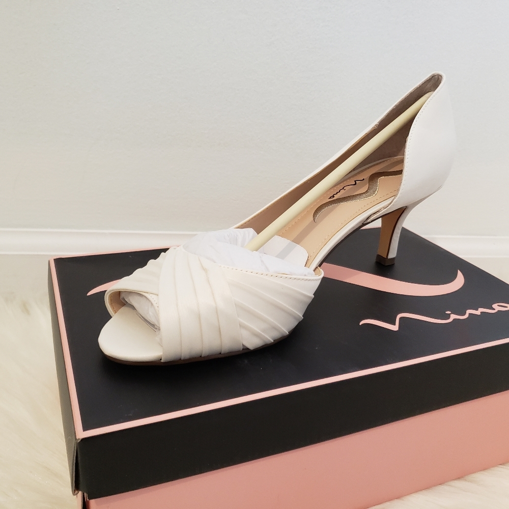 Nina Chelcie-LS Ivory Luster Sat Heels 9M